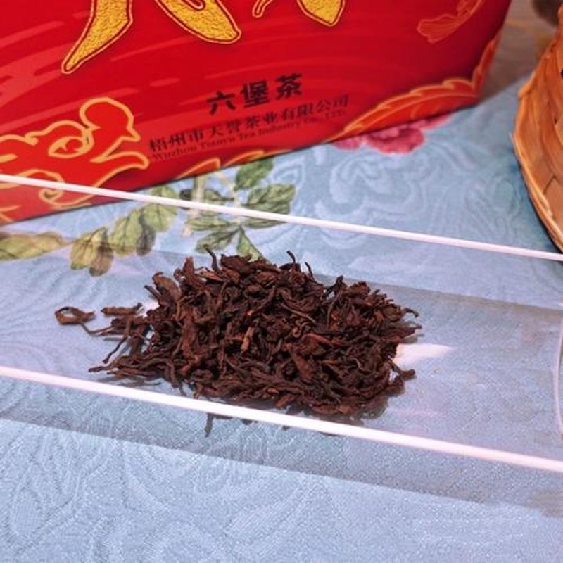 茶叶保质期一般多长时间？这个问题常常困扰着众多爱茶人士。今天，我们就来揭开这个谜团。